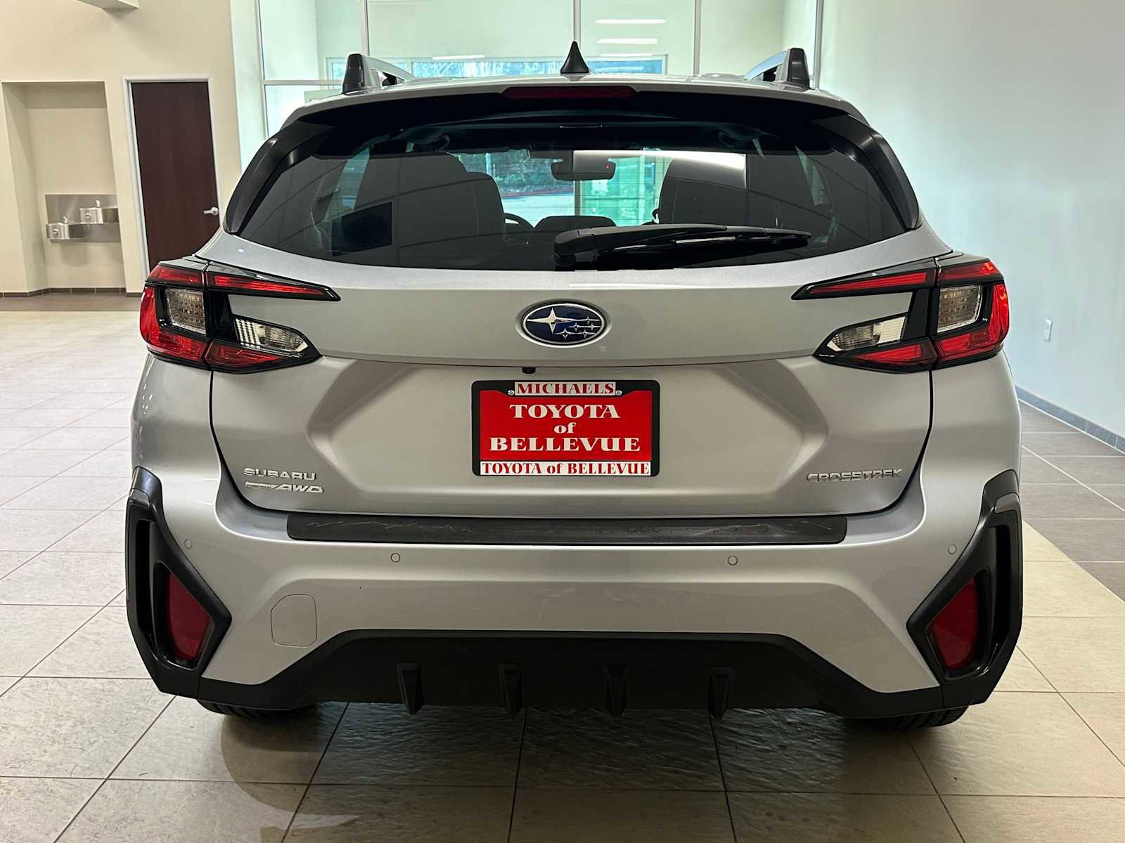 Used 2024 Subaru Crosstrek 2.5i Limited w/ Crosstrek Mirror Package image 4