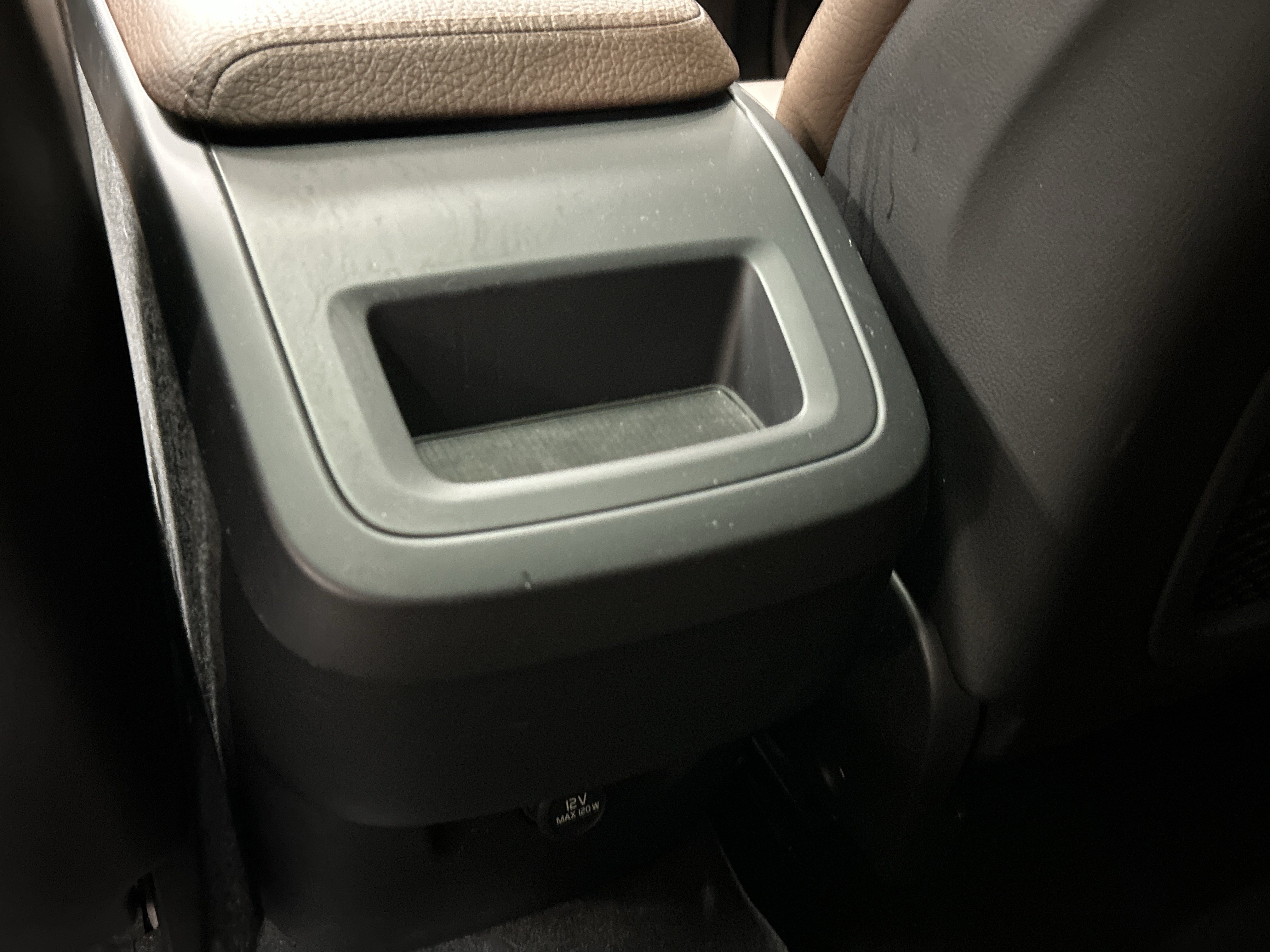 Used 2019 Volvo XC60 T5 Momentum w/ Multimedia Package FWD image 29
