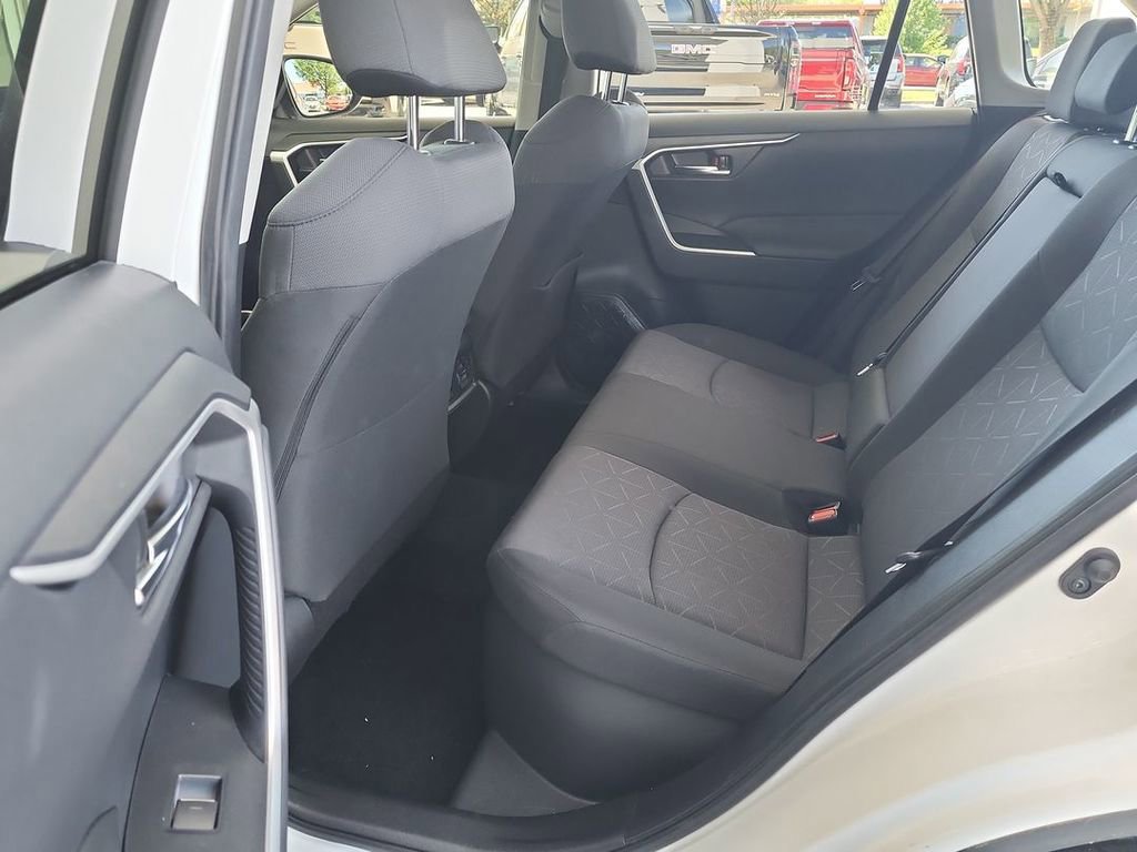 Used 2023 Toyota RAV4 XLE AWD/4WD image 24