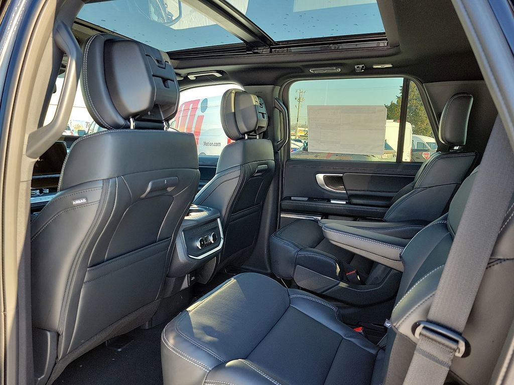 New 2026 Ford Expedition Platinum w/ Stealth Appearance Package image 10