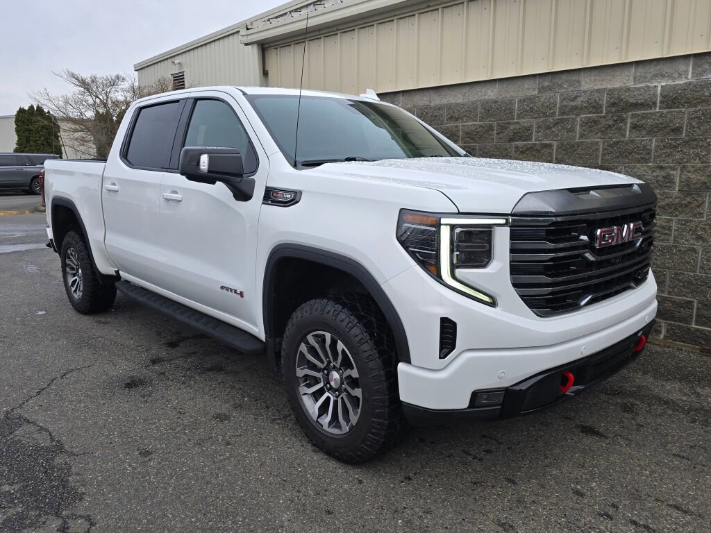 Used 2022 GMC Sierra 1500 AT4 w/ AT4 Premium Package image 13