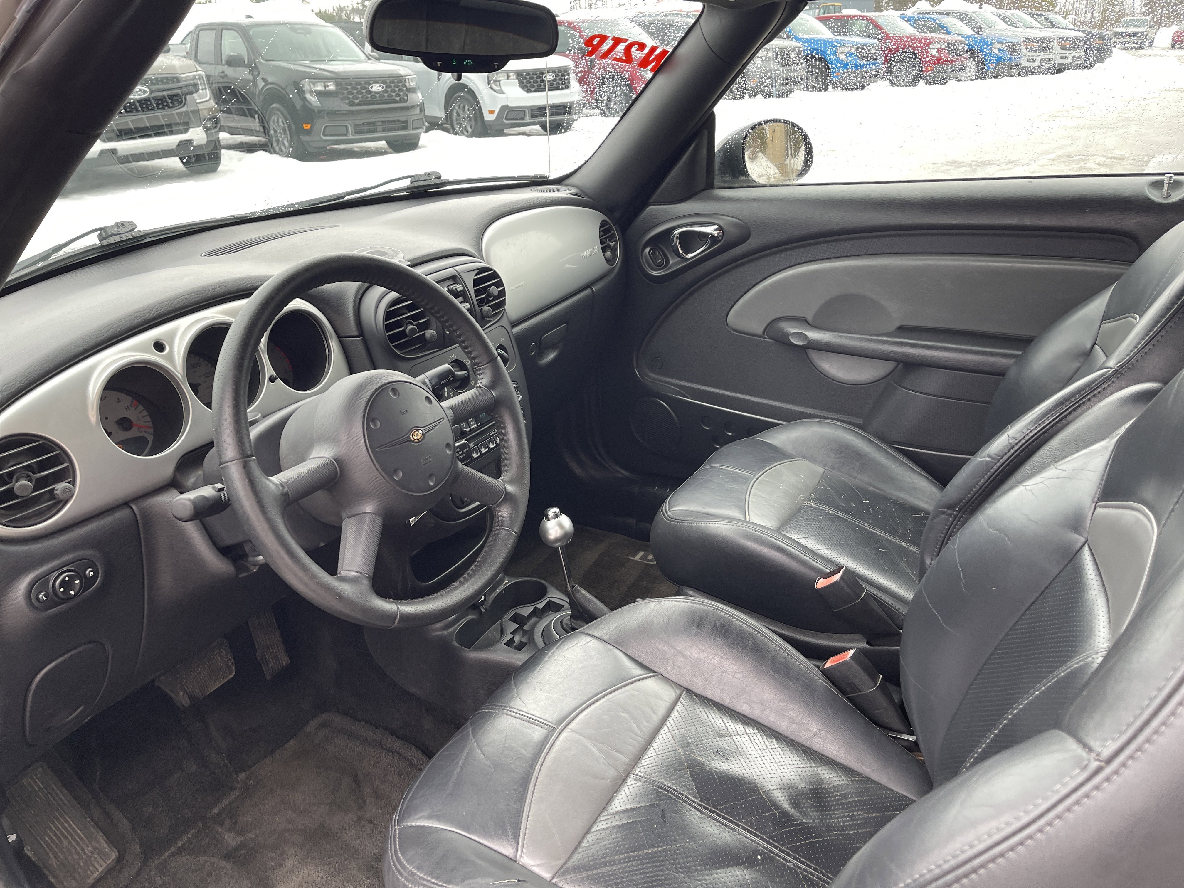 Used 2005 Chrysler PT Cruiser GT image 11