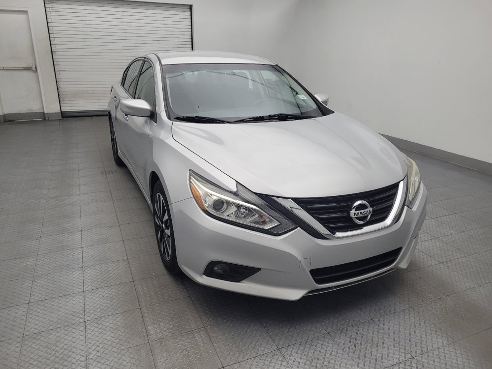Used 2018 Nissan Altima 2.5 SV FWD image 14