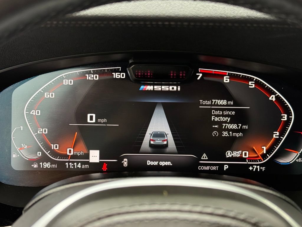 Used 2021 BMW M550i xDrive w/ Executive Package AWD/4WD image 17
