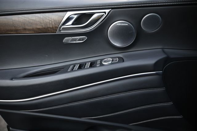 Certified 2025 Genesis GV80 3.5T Prestige image 14
