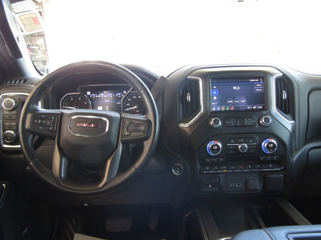 Used 2022 GMC Sierra 2500 AT4 w/ AT4 Premium Plus Package AWD/4WD image 5