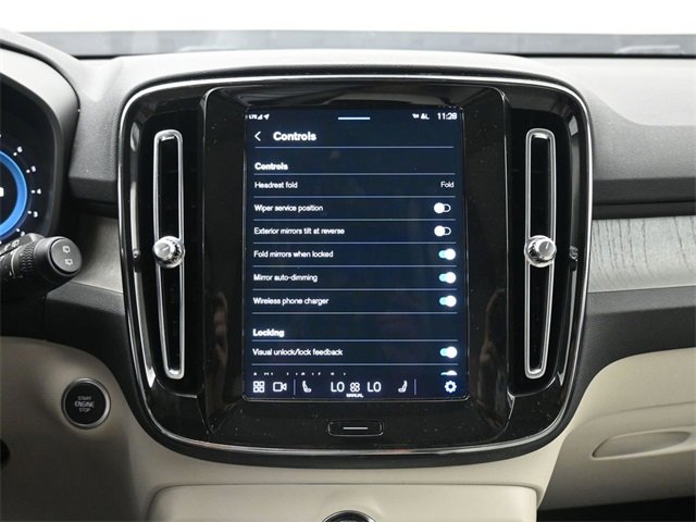 Used 2024 Volvo XC40 B5 Plus w/ Protection Package Premier image 16