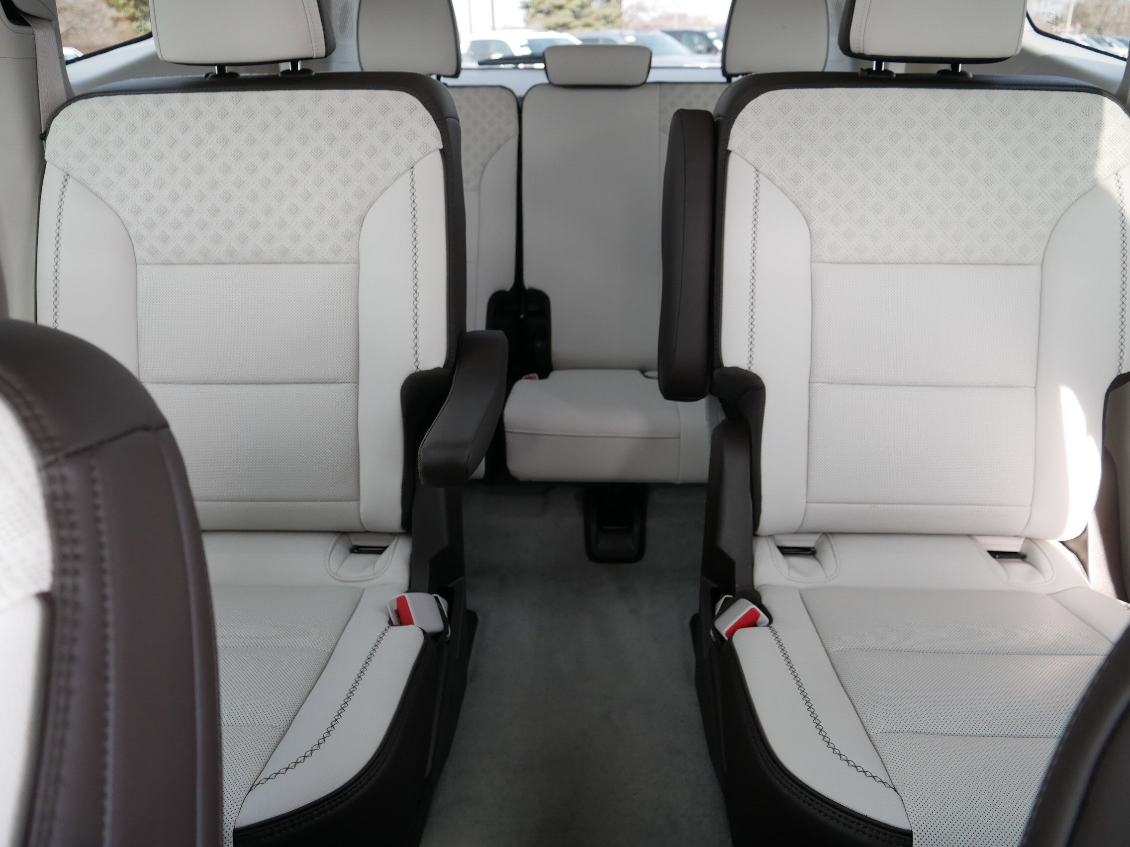 Certified 2025 GMC Acadia Denali w/ Super Cruise Package image 13