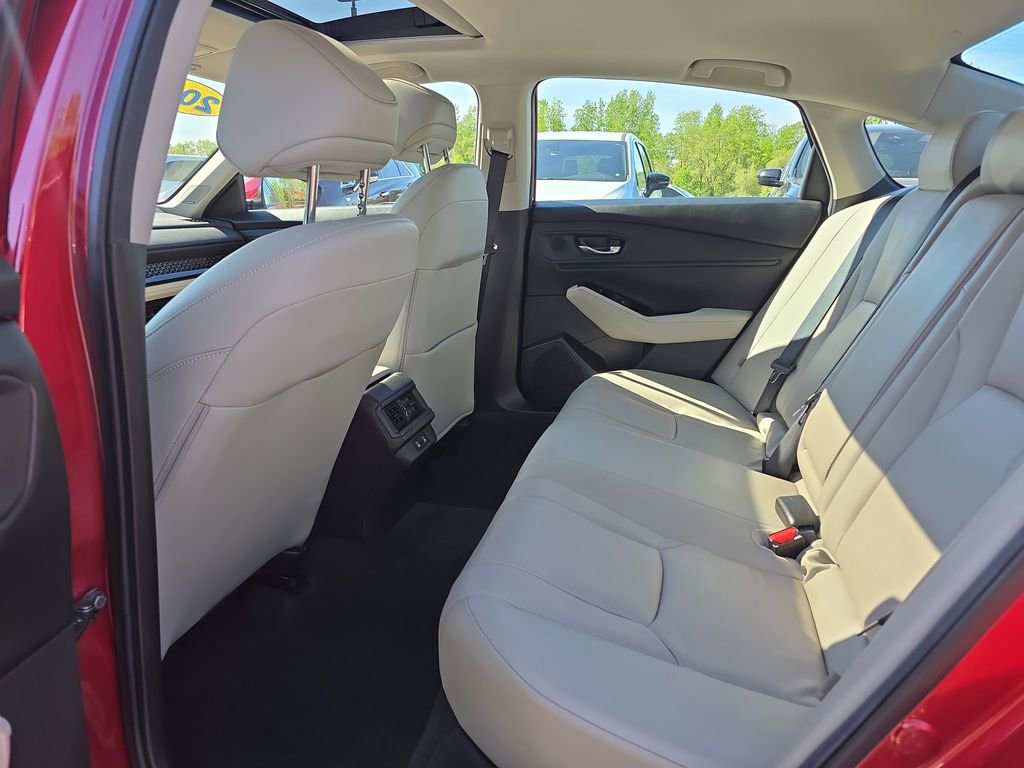 Used 2023 Honda Accord Touring image 24