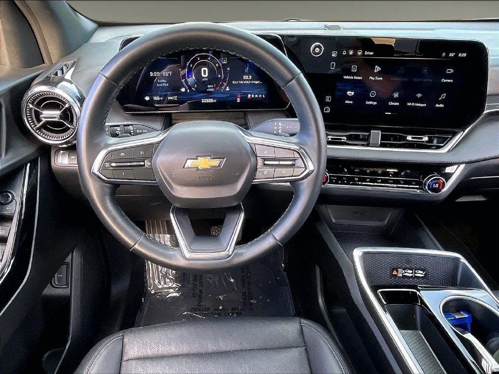 Used 2025 Chevrolet Equinox LT w/ Convenience Package II AWD/4WD image 16
