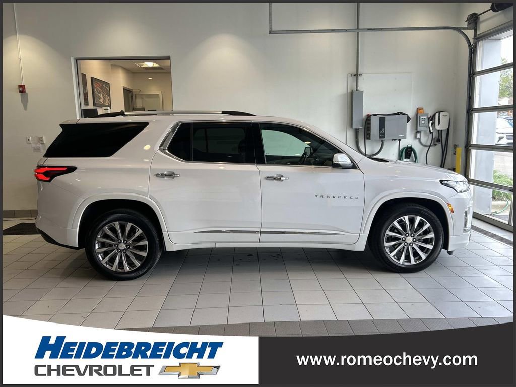 Used 2023 Chevrolet Traverse Premier w/ LPO, Floor Liner Package AWD/4WD image 2