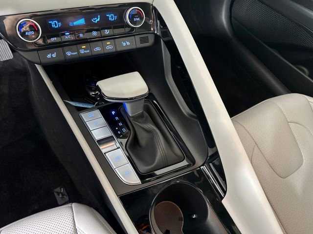 Certified 2025 Hyundai Elantra Limited image 48