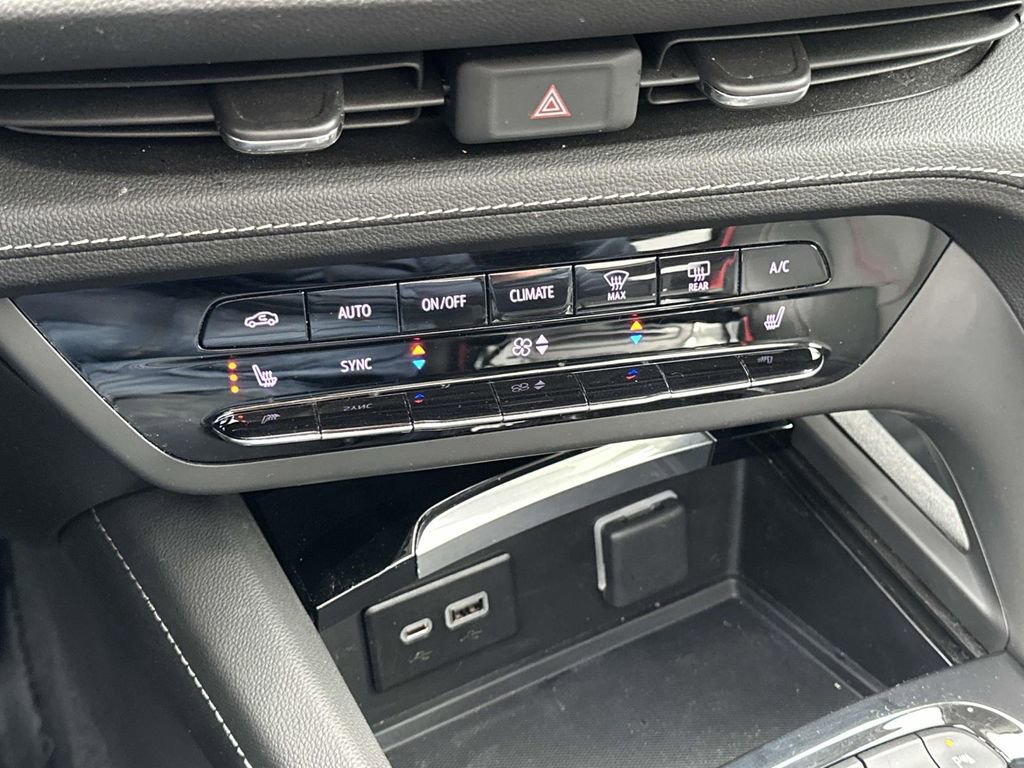 Certified 2023 Buick Envision Essence w/ Sport Touring Package image 30