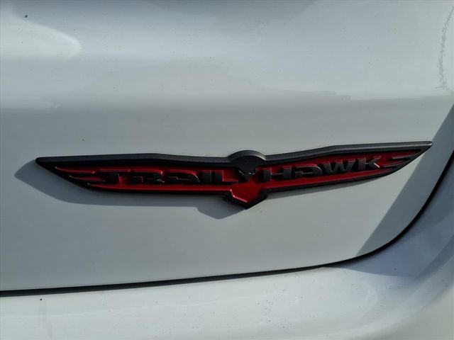 Used 2024 Jeep Compass Trailhawk image 14