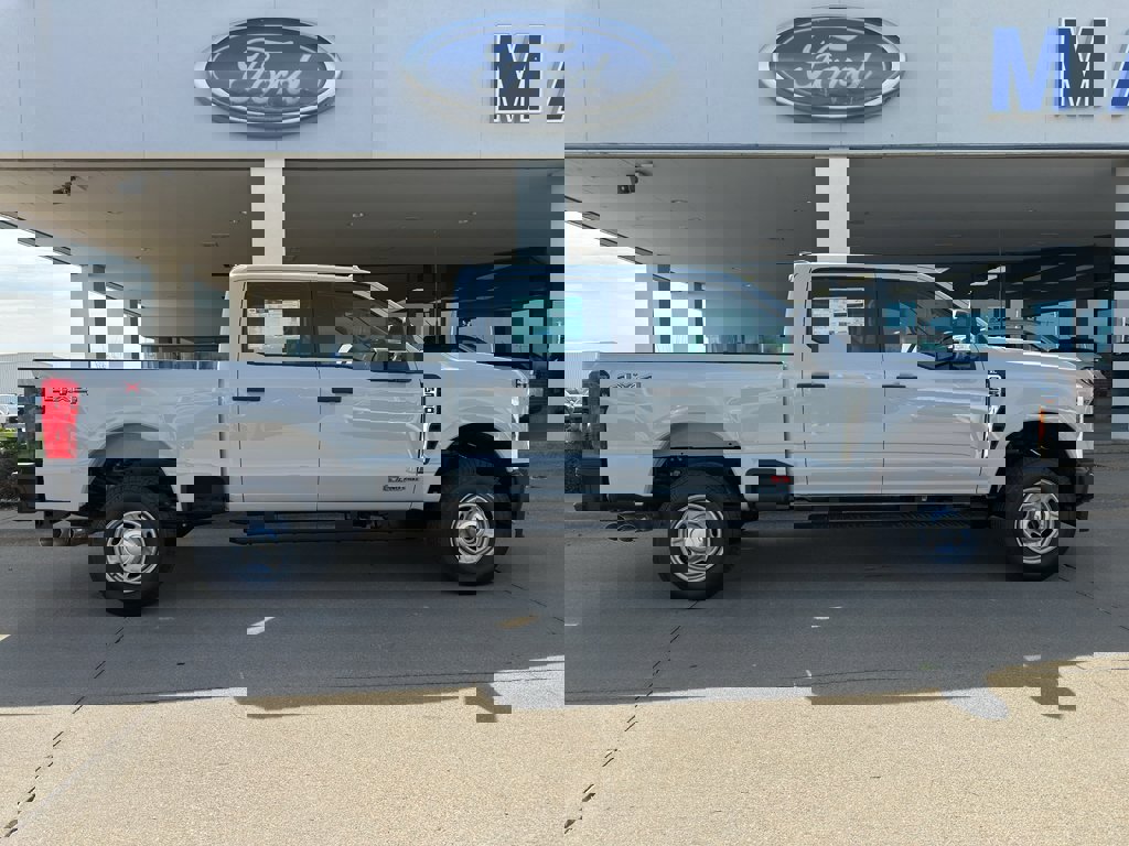 New 2026 Ford F250 XL image 7