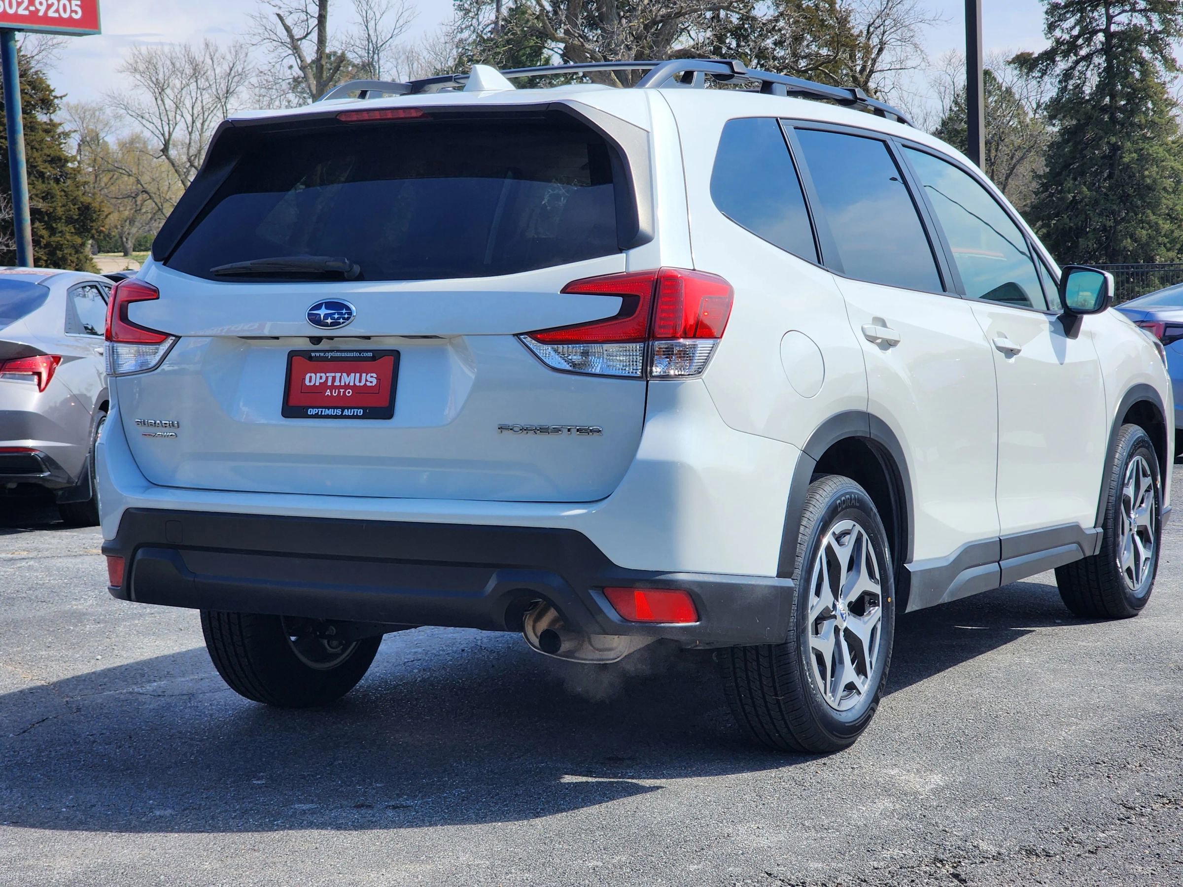 Used 2023 Subaru Forester Premium image 7