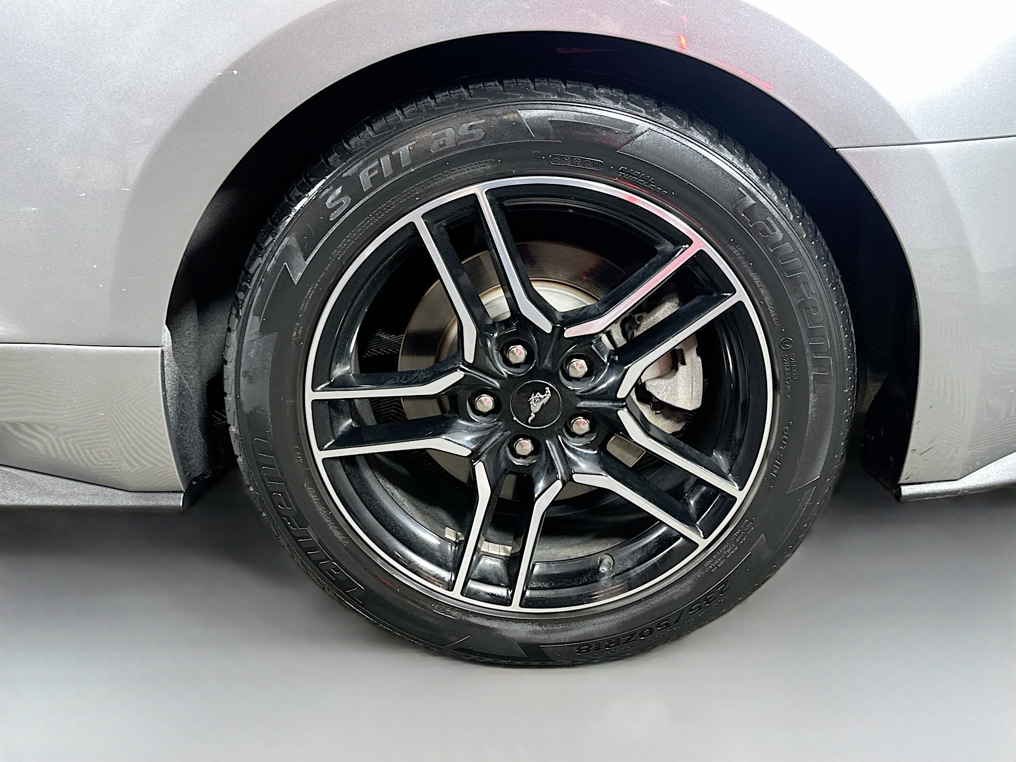 Used 2020 Ford Mustang Premium RWD image 28