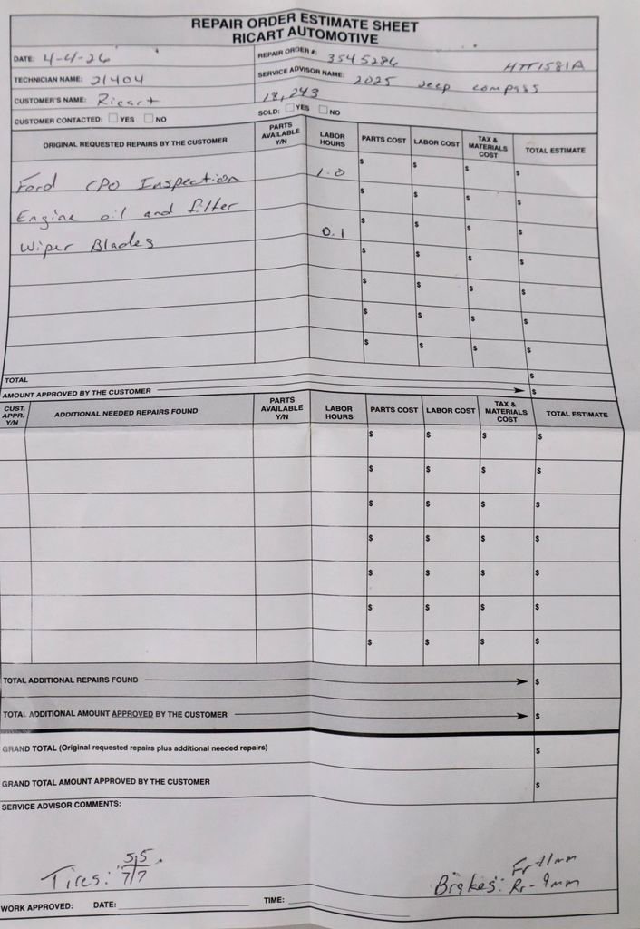 Used 2025 Jeep Compass Latitude image 4