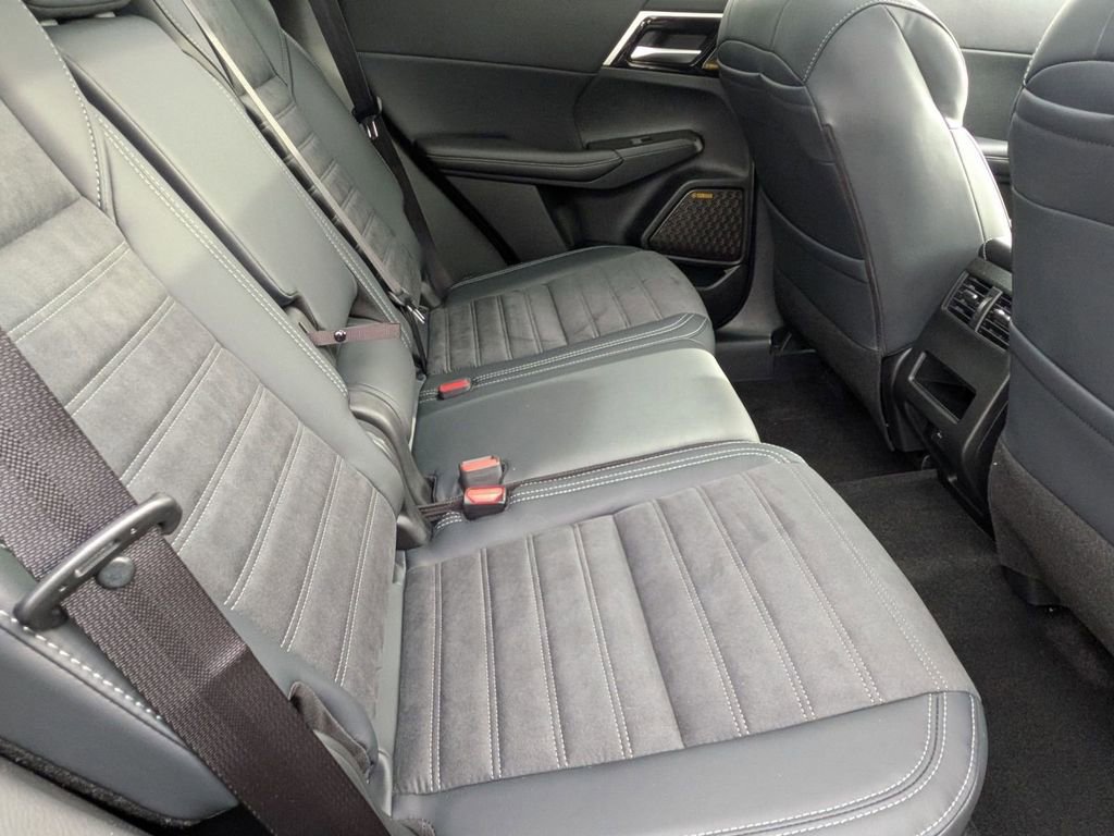 New 2026 Mitsubishi Outlander SE AWD/4WD image 30