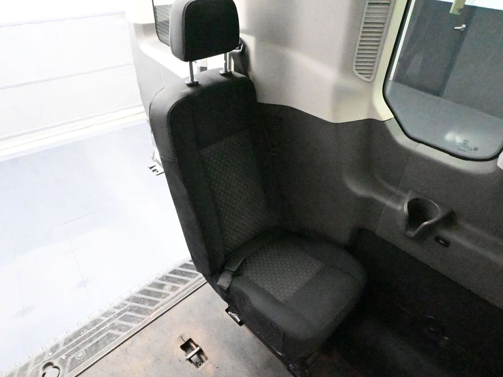 Used 2023 Ford Transit 350 XL image 33