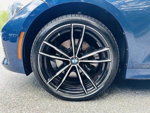 Used 2022 BMW 330i xDrive Sedan w/ Driving Assistance Package image 29