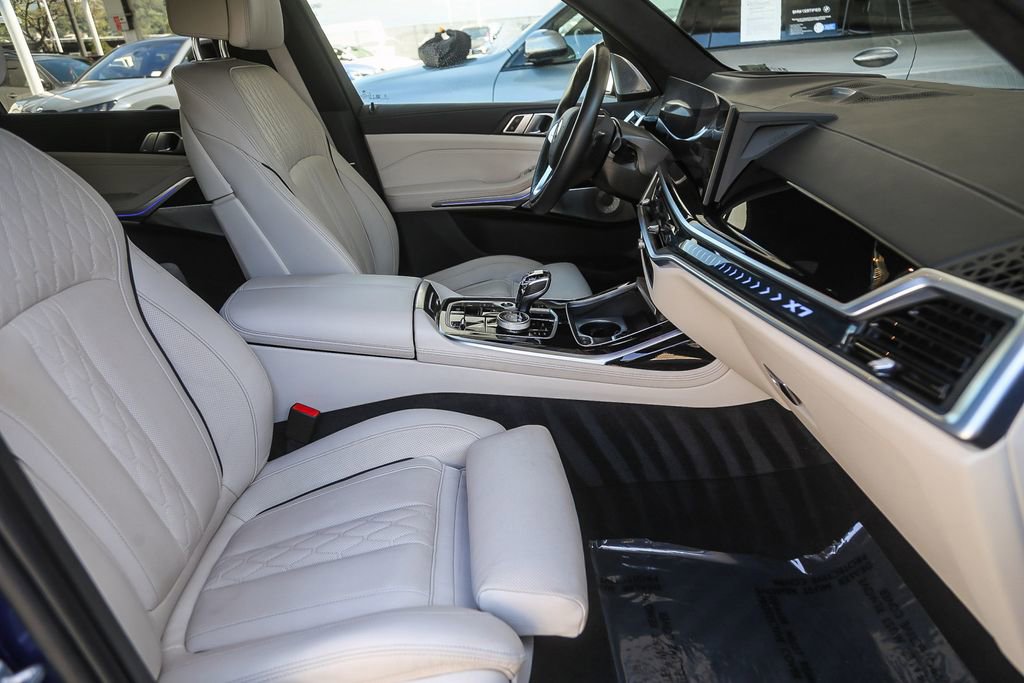 Used 2025 BMW ALPINA XB7 AWD/4WD image 14