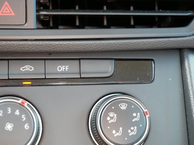 Certified 2024 Volkswagen Jetta S FWD image 37