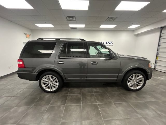 Used 2017 Ford Expedition Limited w/ Equipment Group 301A AWD/4WD image 7