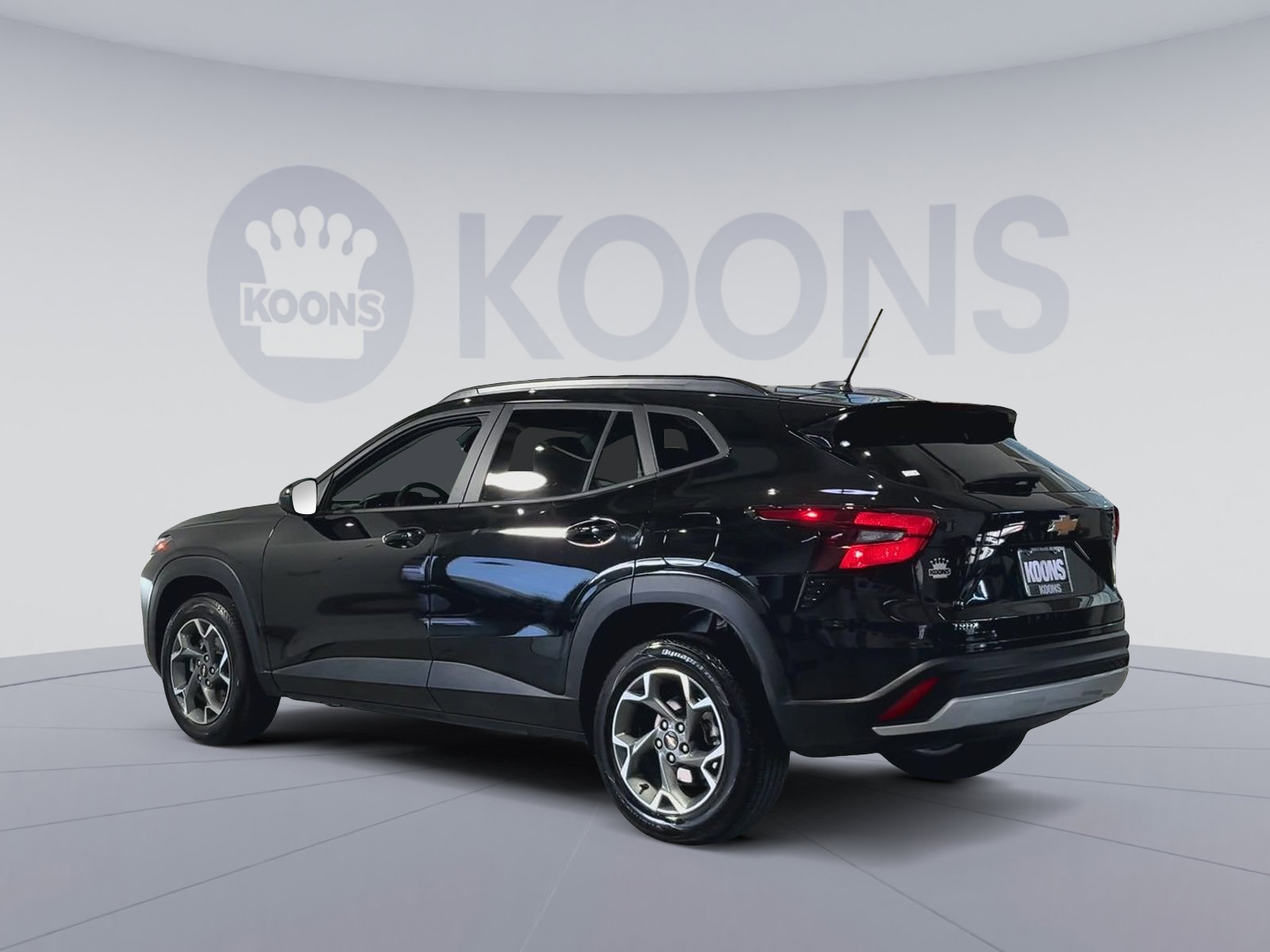 Used 2024 Chevrolet Trax LT FWD image 8