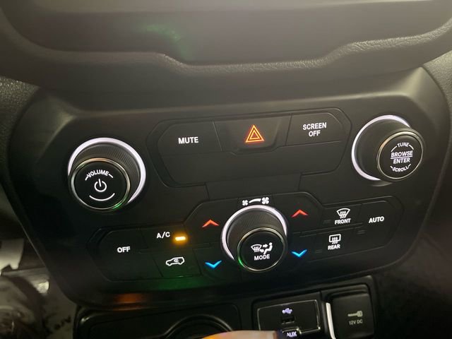 Certified 2019 Jeep Renegade Trailhawk image 18