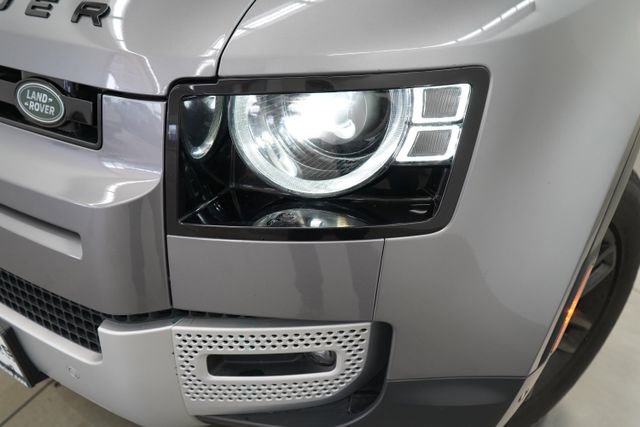 Used 2024 Land Rover Defender 110 S image 5