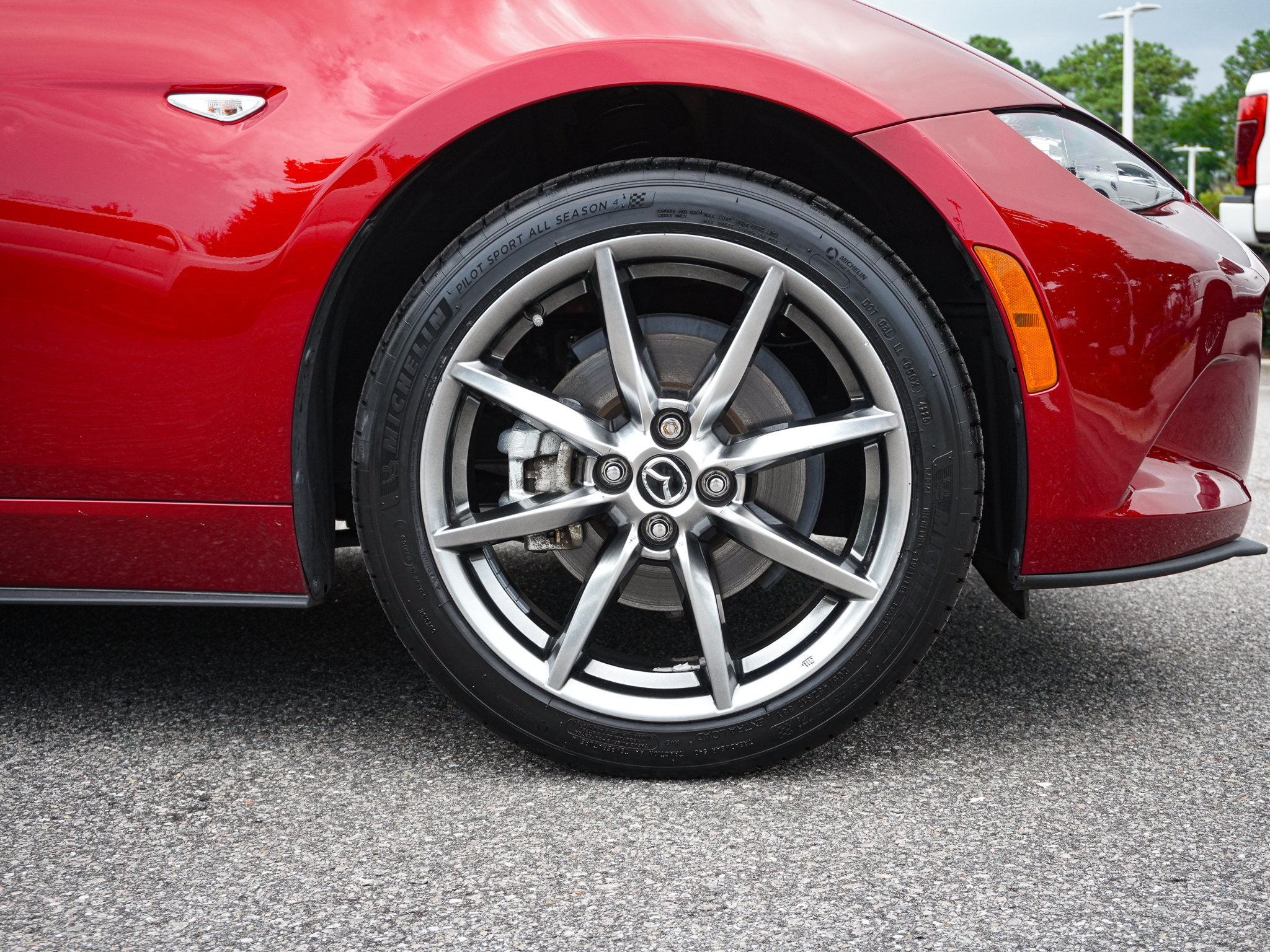 Used 2022 MAZDA MX-5 Miata RF Grand Touring RWD image 13