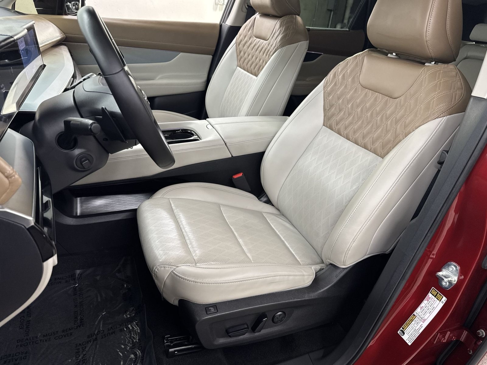 Used 2025 Nissan Murano Platinum w/ Cargo Package AWD/4WD image 14