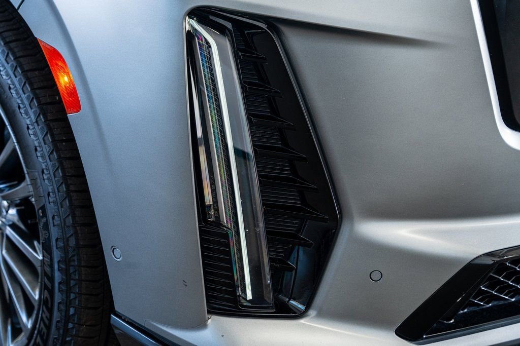 Used 2023 Cadillac Escalade ESV V image 19