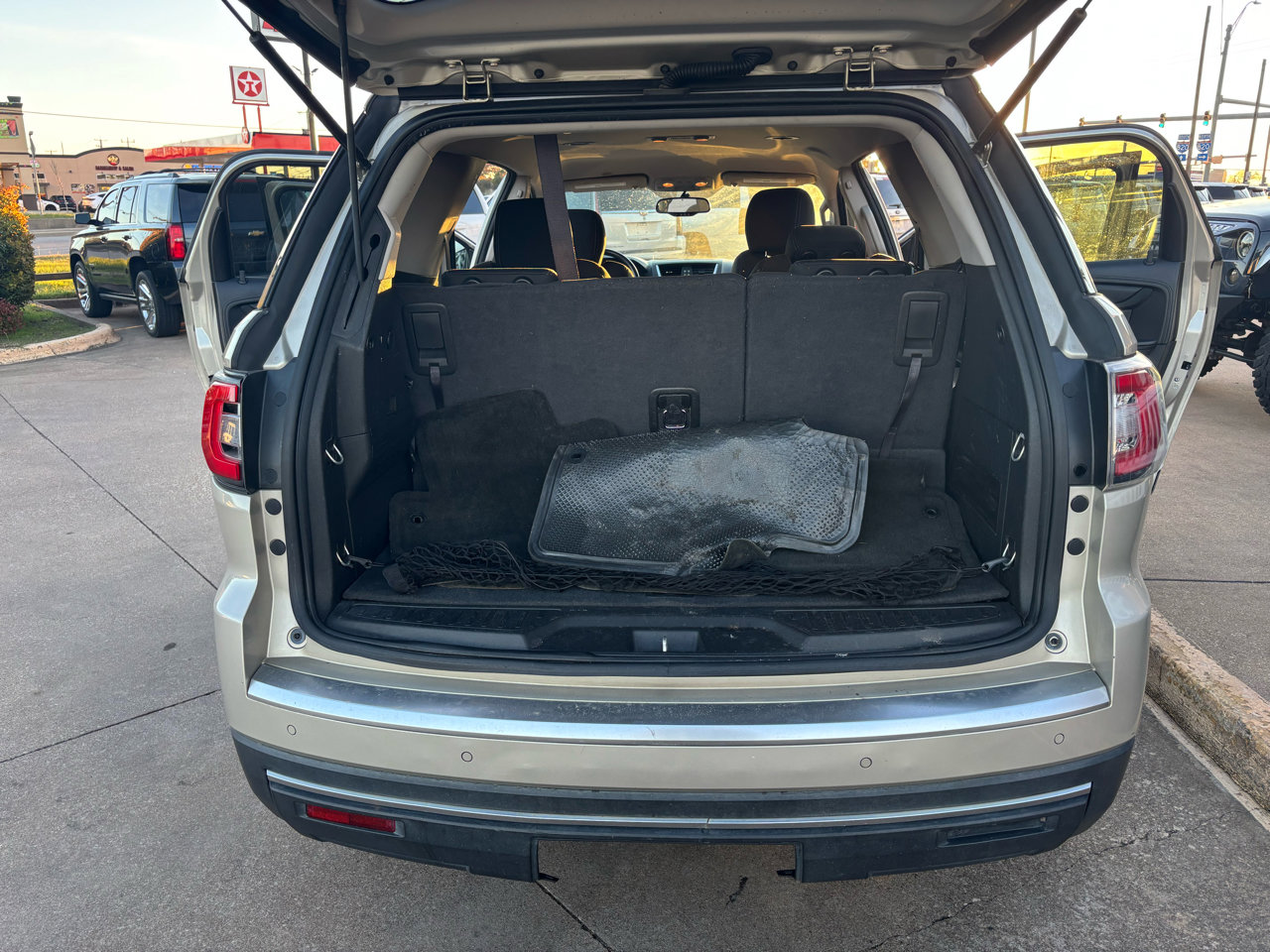 Used 2013 GMC Acadia SLE image 11