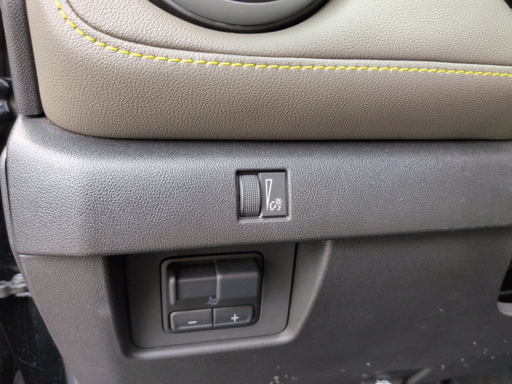 Used 2024 Chevrolet Colorado ZR2 w/ ZR2 Convenience Package III AWD/4WD image 15