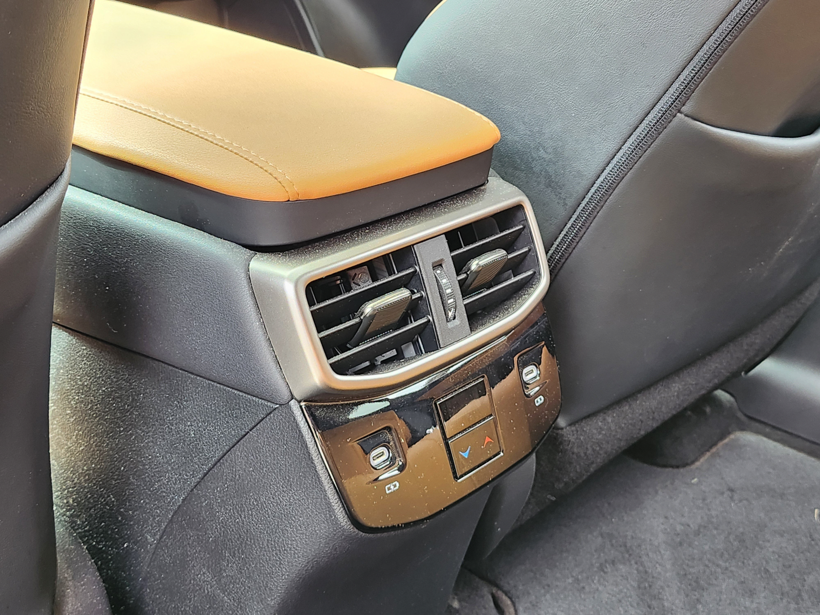 Certified 2024 Lexus RX 350 Premium w/ Cold Area Package FWD image 21