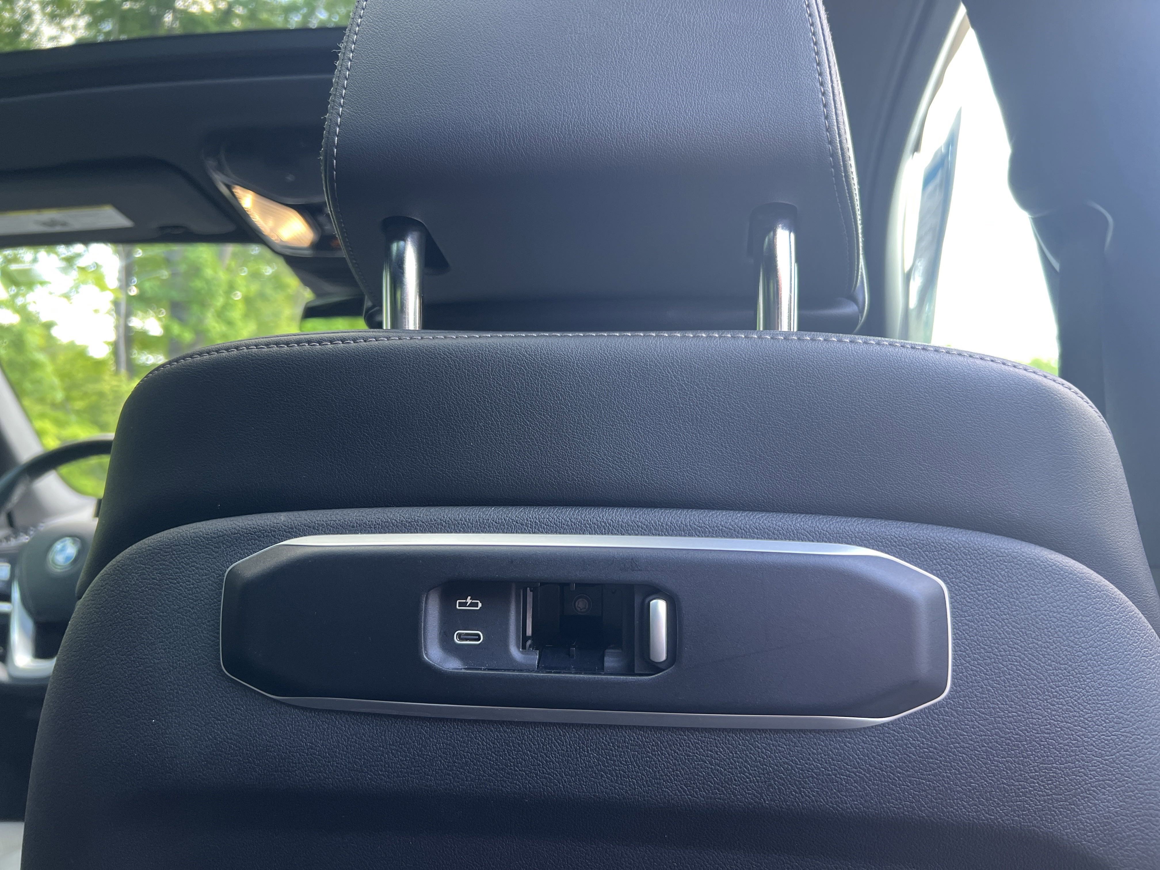 Used 2024 BMW X5 xDrive40i w/ Premium Package image 29