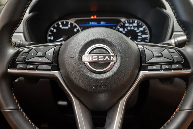 Used 2025 Nissan Altima 2.5 SR FWD image 14