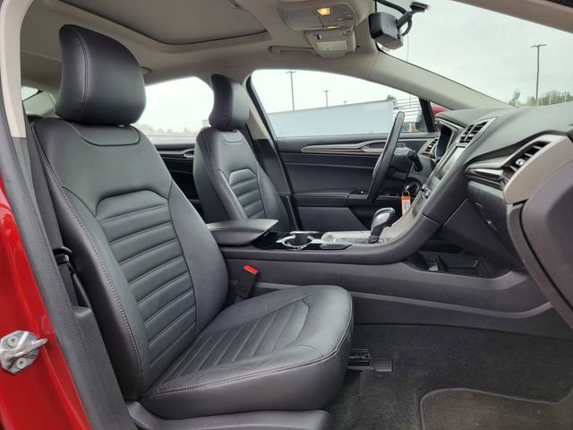 Used 2015 Ford Fusion SE w/ Equipment Group 202A FWD image 24