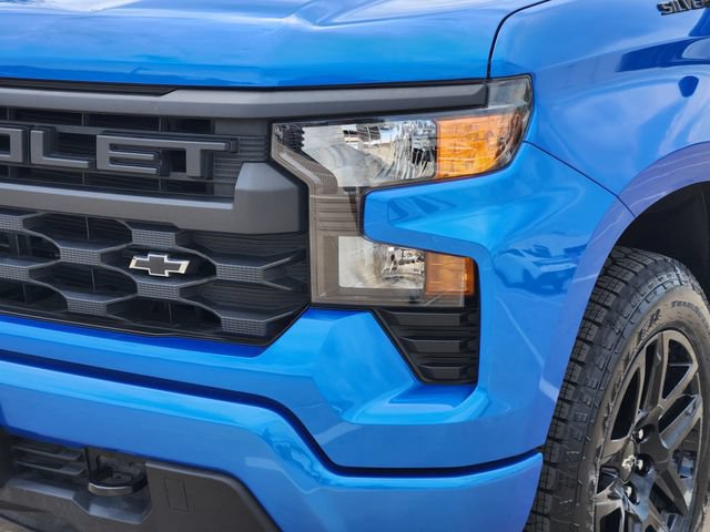 Used 2025 Chevrolet Silverado 1500 Custom w/ Turbomax Blackout Package AWD/4WD image 16
