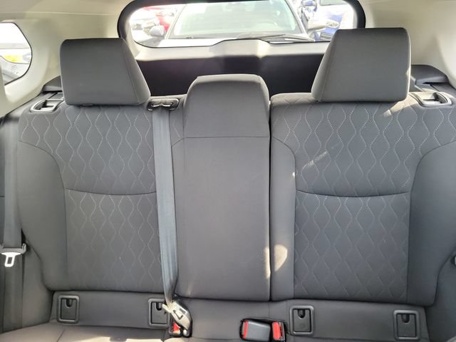 Used 2022 Toyota Corolla Cross LE w/ Moonroof Package FWD image 10