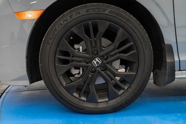 Used 2025 Honda Odyssey Sport-L image 2