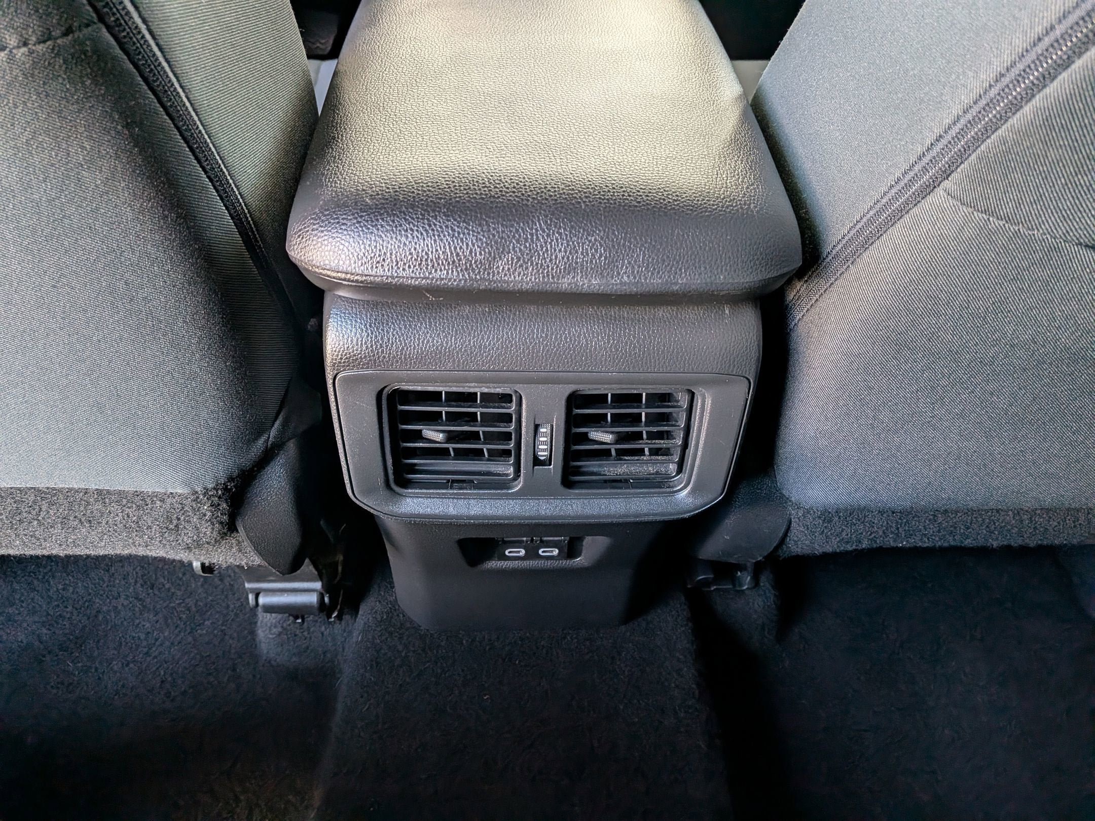 Certified 2024 Toyota RAV4 XLE AWD/4WD image 27