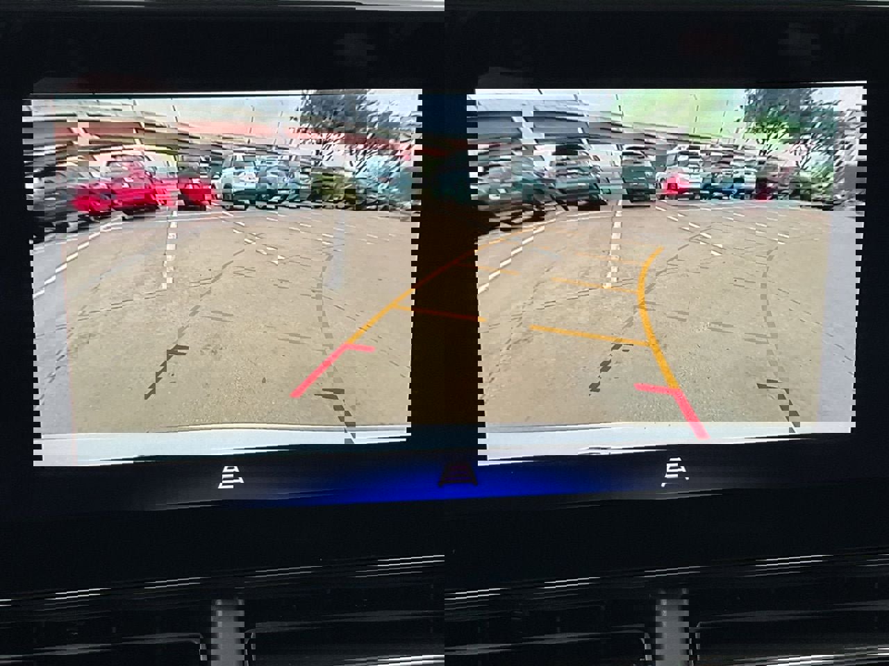 Used 2025 Chevrolet Trax LT w/ LT Convenience Package image 30