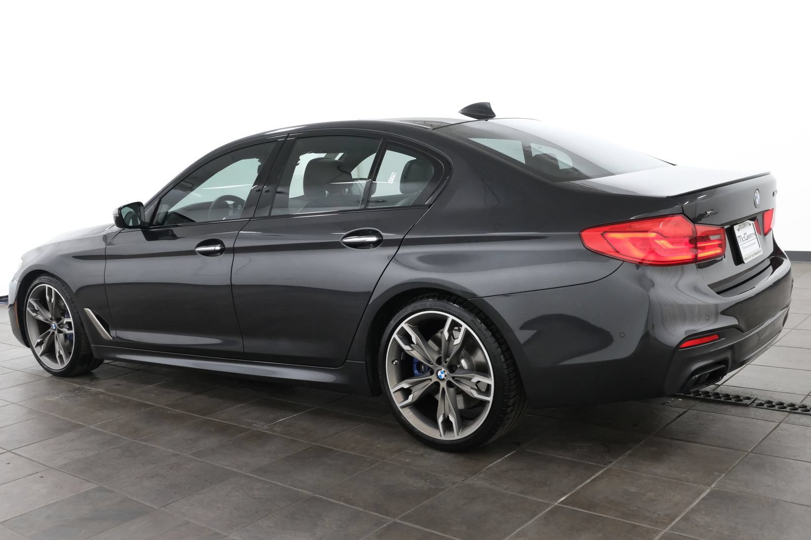Used 2018 BMW M550i xDrive AWD/4WD image 4