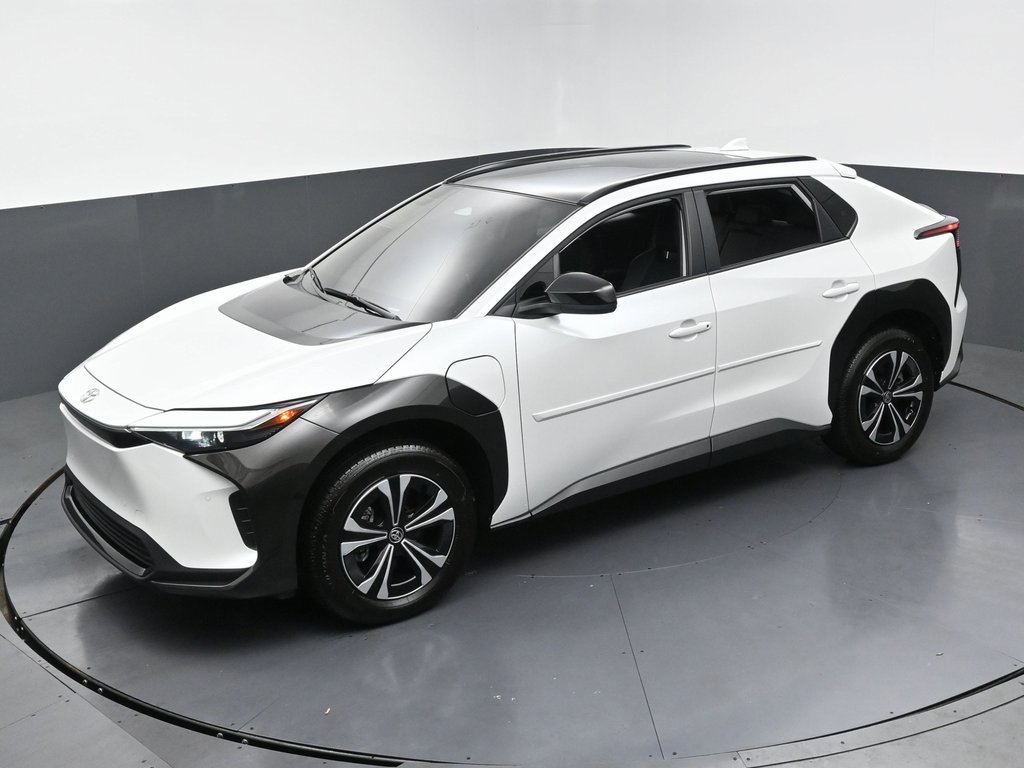 Used 2023 Toyota bZ4X XLE image 43