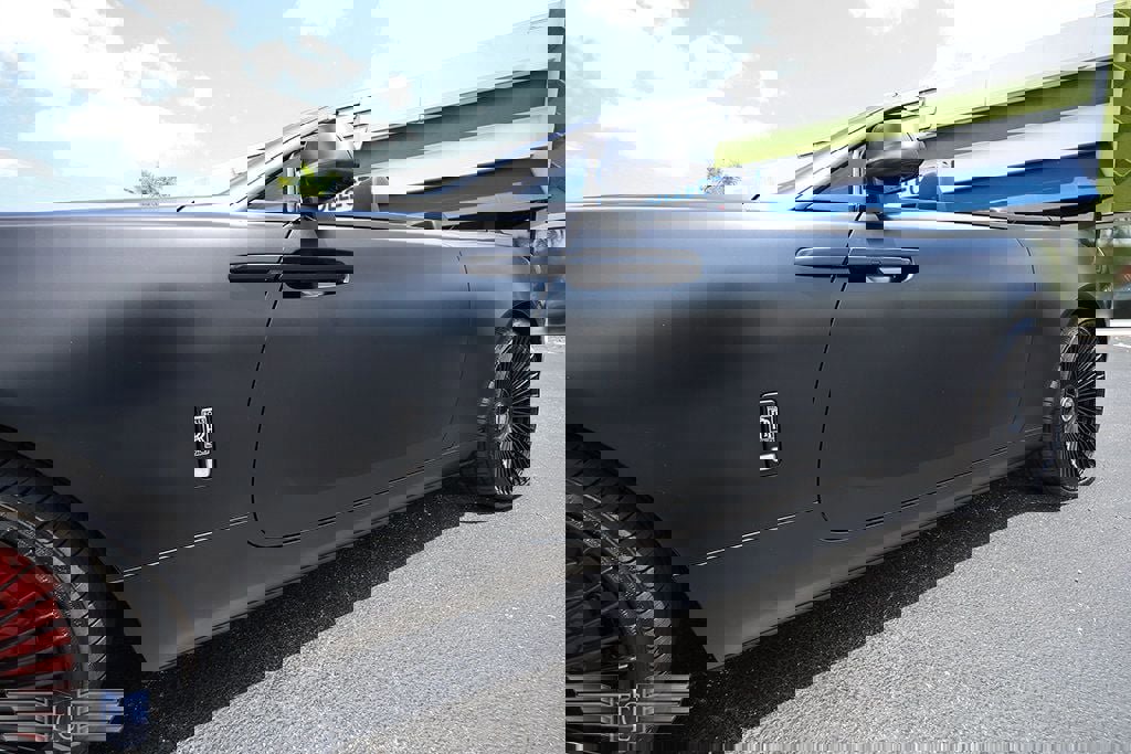 Used 2021 Rolls-Royce Dawn image 10