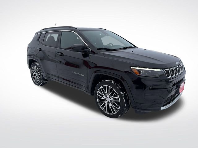 Used 2023 Jeep Compass Limited w/ Elite Group image 12