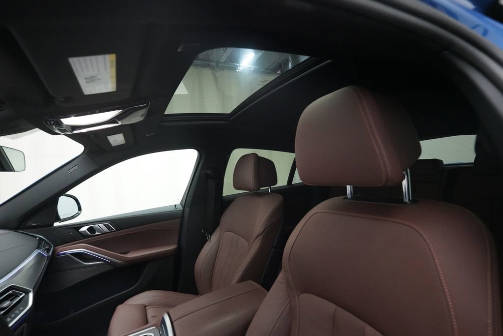 Used 2020 BMW X6 M50i w/ Premium Package AWD/4WD image 33